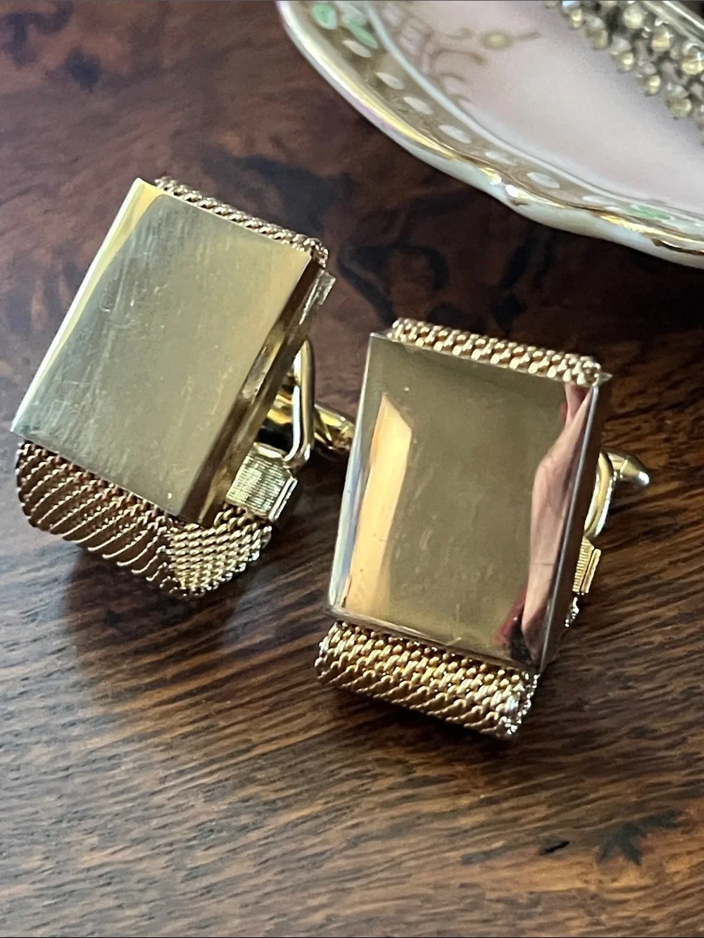 Vintage SWANK Engravable Gold-tone Mesh Cufflinks
